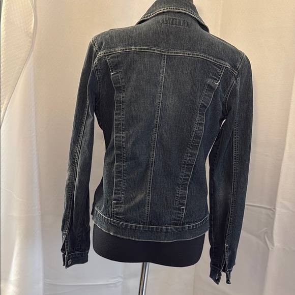 Stone women’s Classic Dark Denim Jean Jacket. Stretch denim. Medium. - Picture 6 of 11
